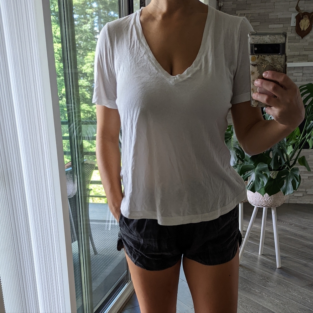 Club Monaco white top